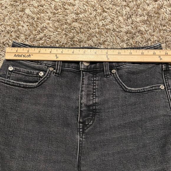 Free People We The Free CRVY Vintage Straight Jean 28 Faded Black Raw Hem Crop - Picture 6 of 10